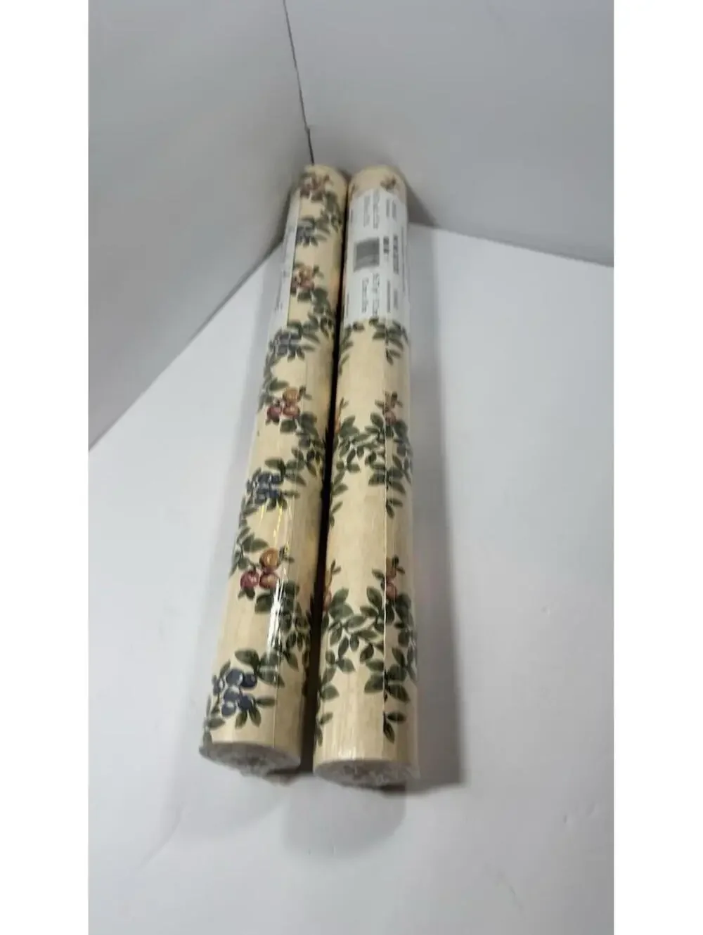 Set Of 2 VTG Grande Living Pre Pasted Floral Wallpaper 56.37 Sq Ft